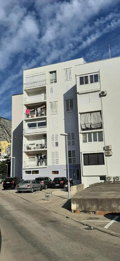 D&E Apartment Makarska Exterior foto